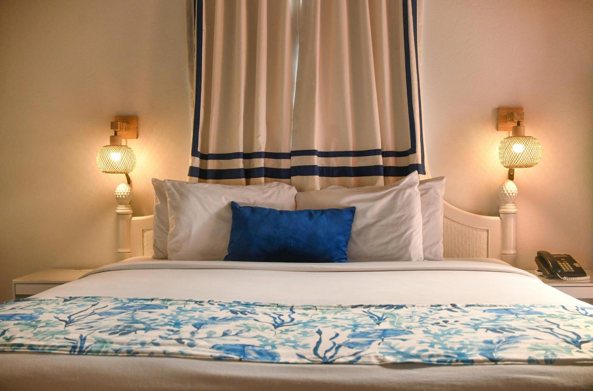 Melbourne Inn Christ Church Bagian luar foto
